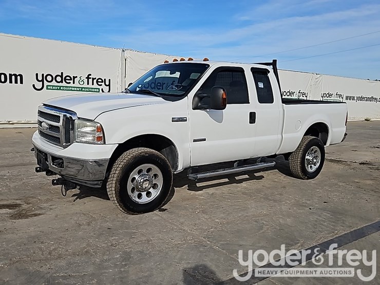 ford-f350-xlt-image-1