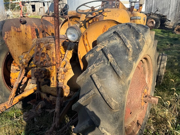 minneapolis-moline-445-image-15