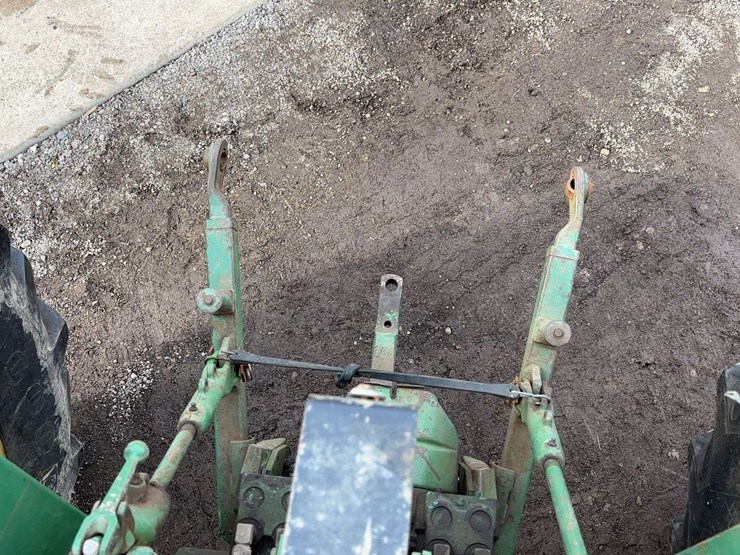 john-deere-2640-image-28