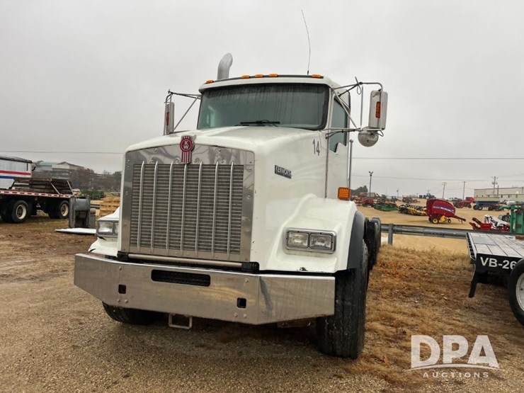 kenworth-t800-image-2