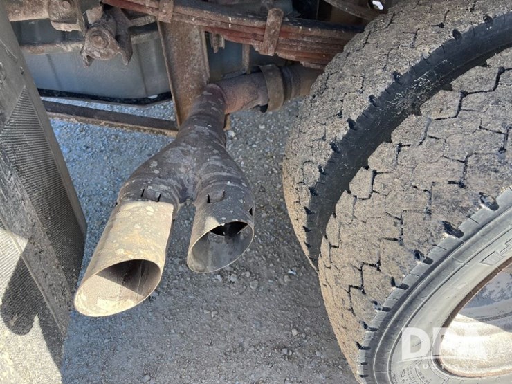 ford-f550-xl-image-32