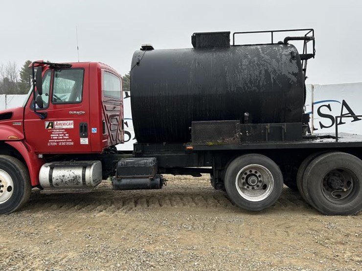 2011-international-durastar-4400-image-2