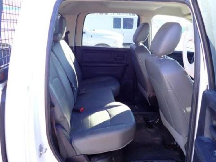 2016-dodge-1500-image-56