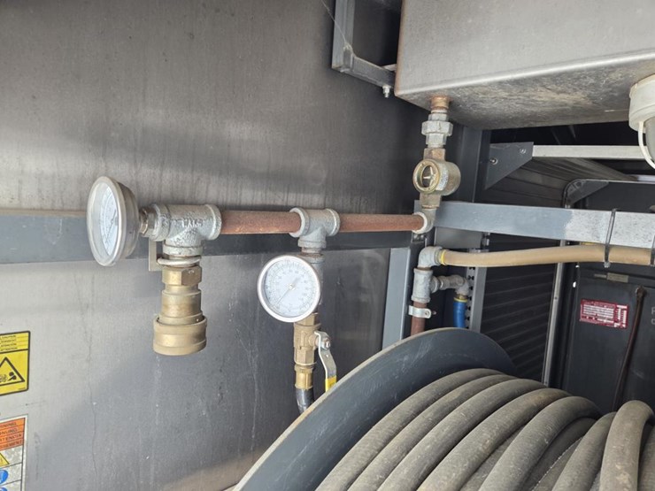 2014-wacker-neuson-e3000-image-24