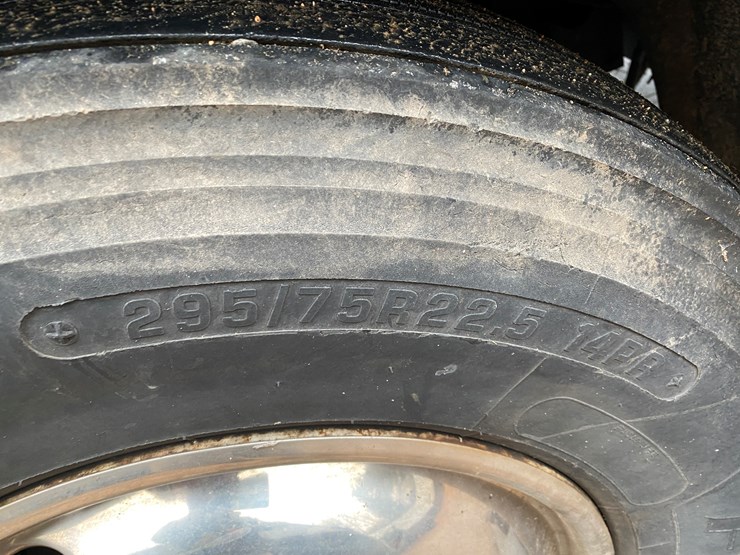 international-4700-image-13