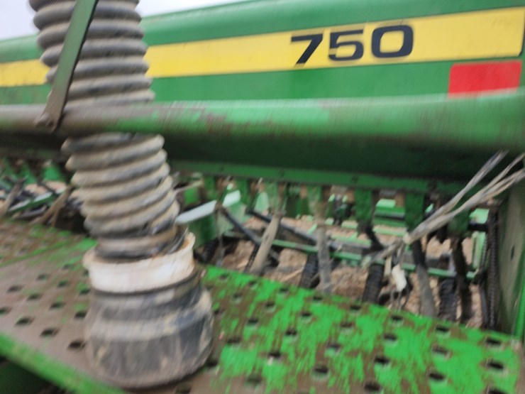john-deere-750-image-8
