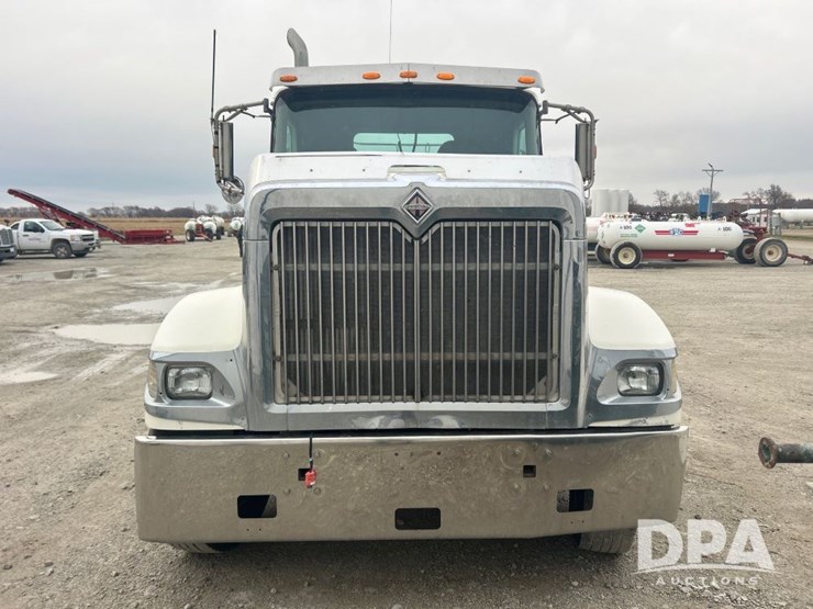 international-9900i-image-12