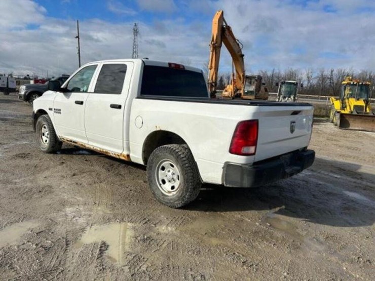 2016-dodge-1500-image-4