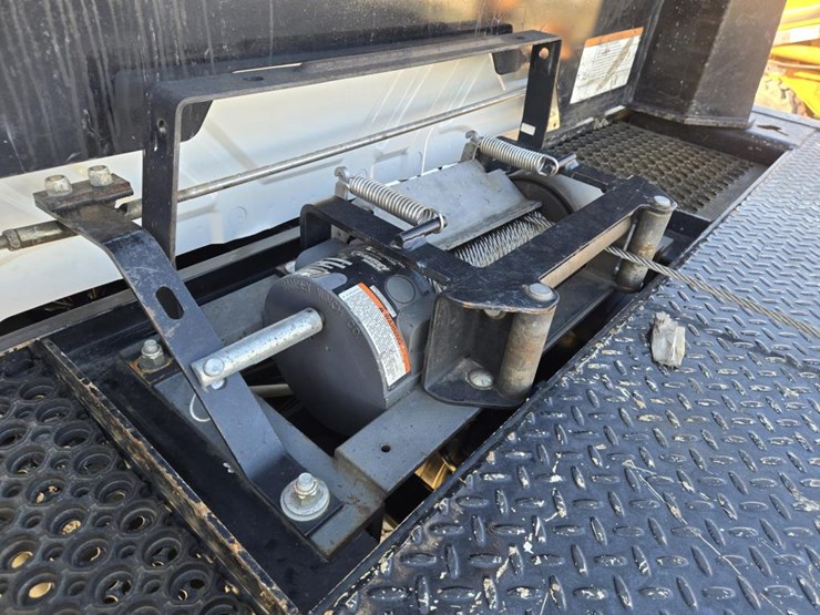 2022-international-mv607-image-21