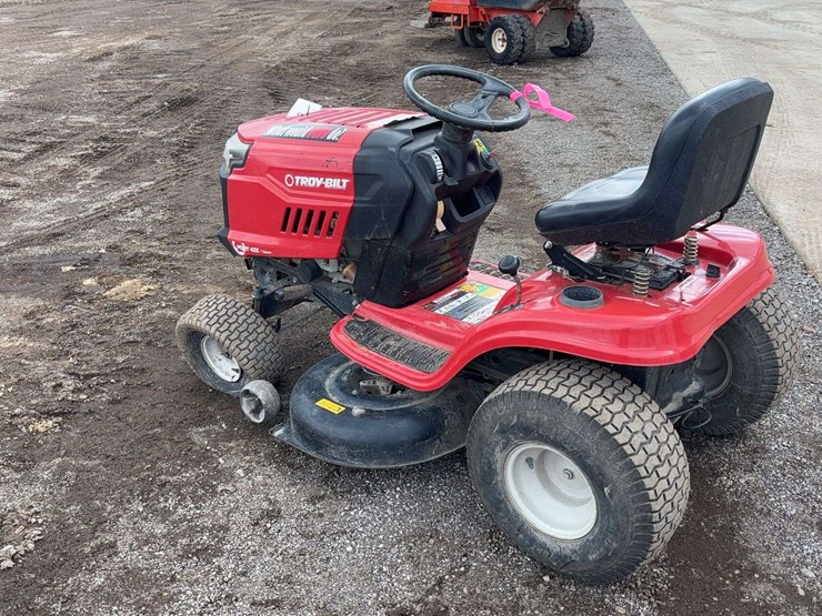 2019-troy-bilt-riding-mower-image-4