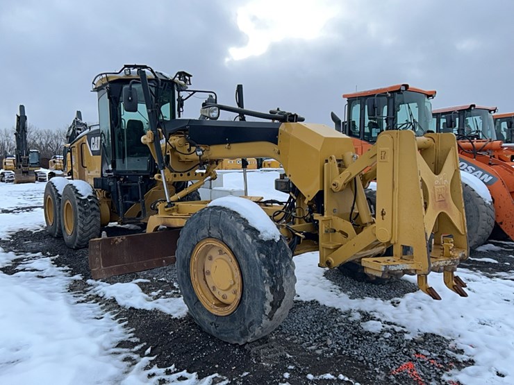 caterpillar-120m-image-5