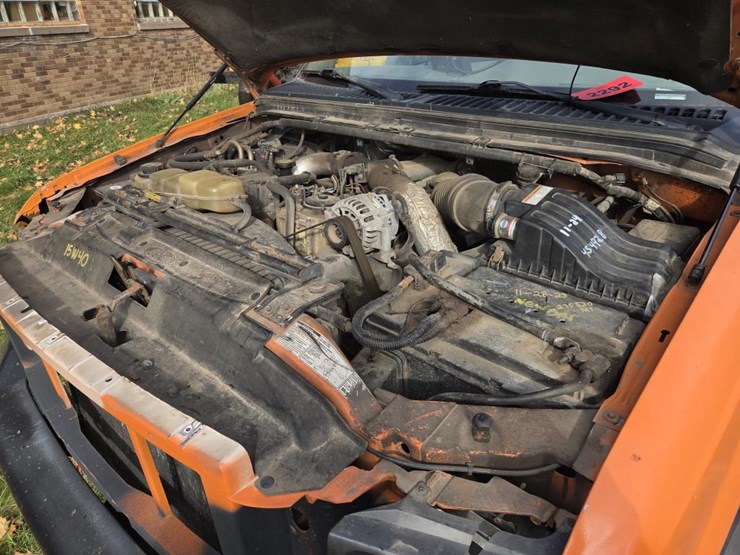 ford-f550-xl-image-35