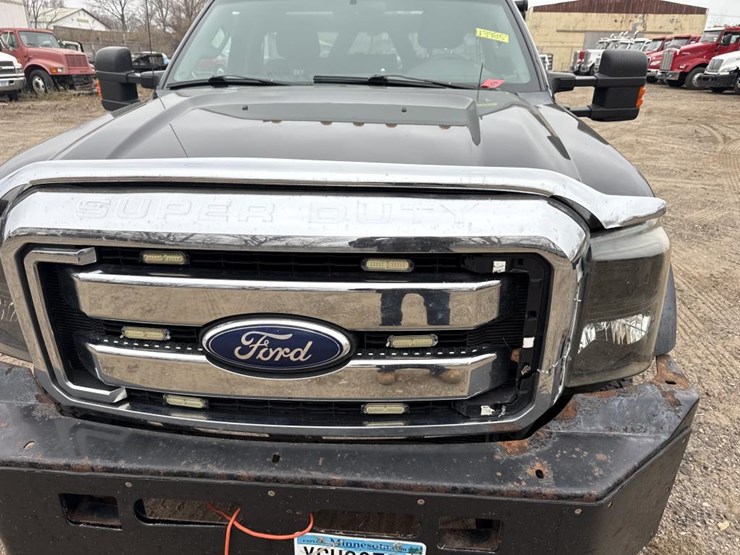 ford-f550-xlt-image-10