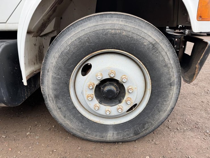 2001-international-4900-image-88