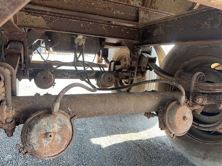 1995-wheeler-gh2-hopper-bottom-trailer-image-19