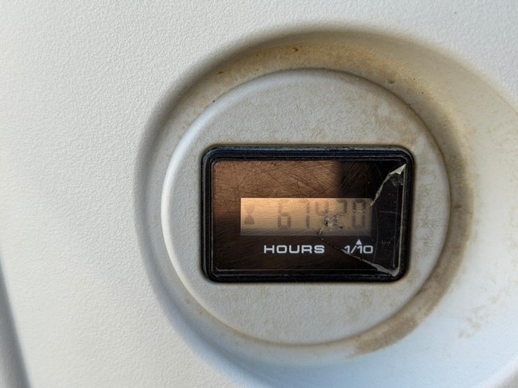 kobelco-sk140-image-32