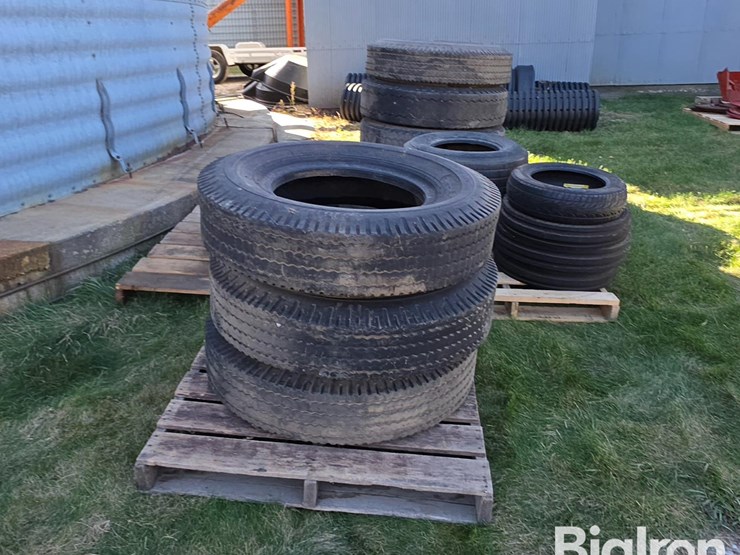 used-implement-&-vehicle-tires-image-4