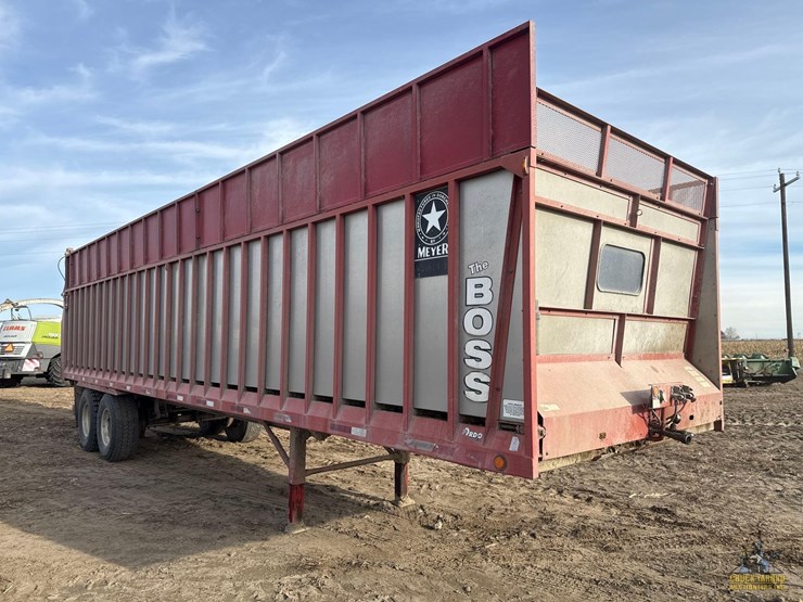 2008-meyers-boss-9136t-silage-trailer-image-6