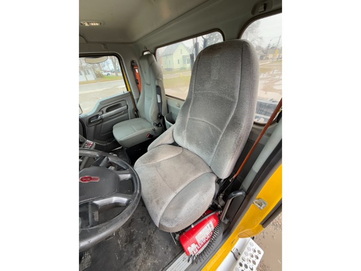 kenworth-t680-image-10