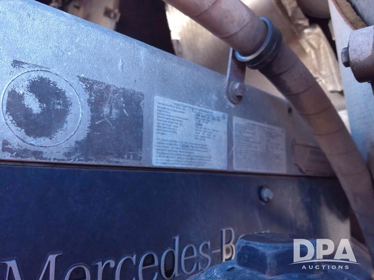 2007-freightliner-columbia-112-image-32