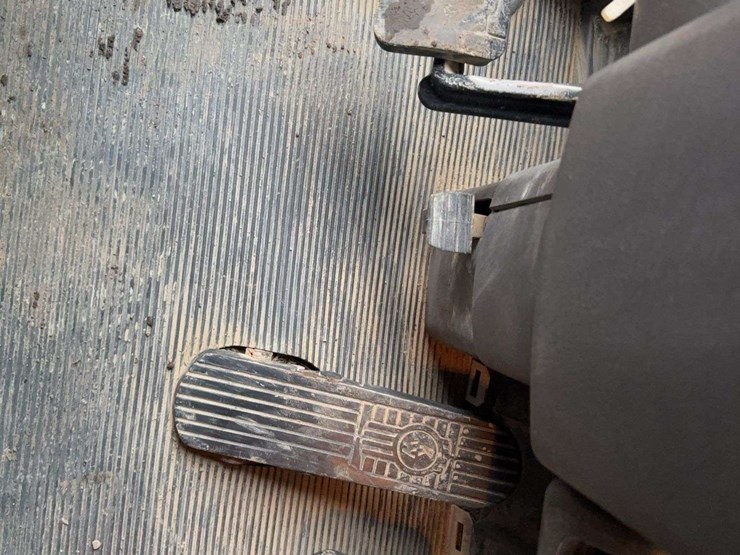 2010-kenworth-t800-image-106