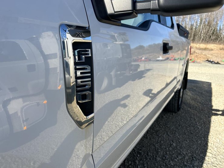 2017-ford-f250-image-16