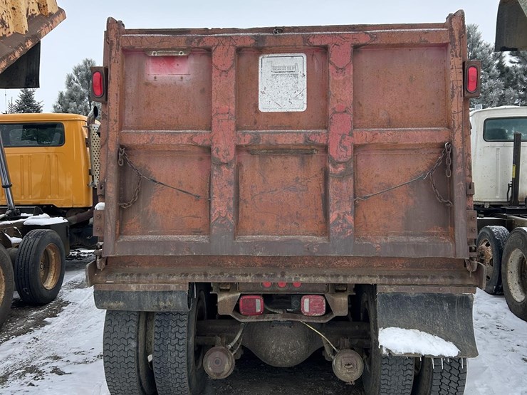 1995-international-4900-image-11