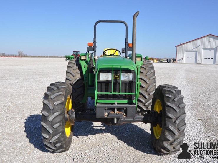 john-deere-5520-image-2