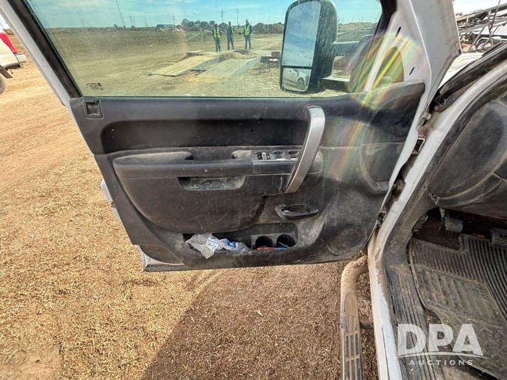 chevrolet-silverado-2500hd-image-68