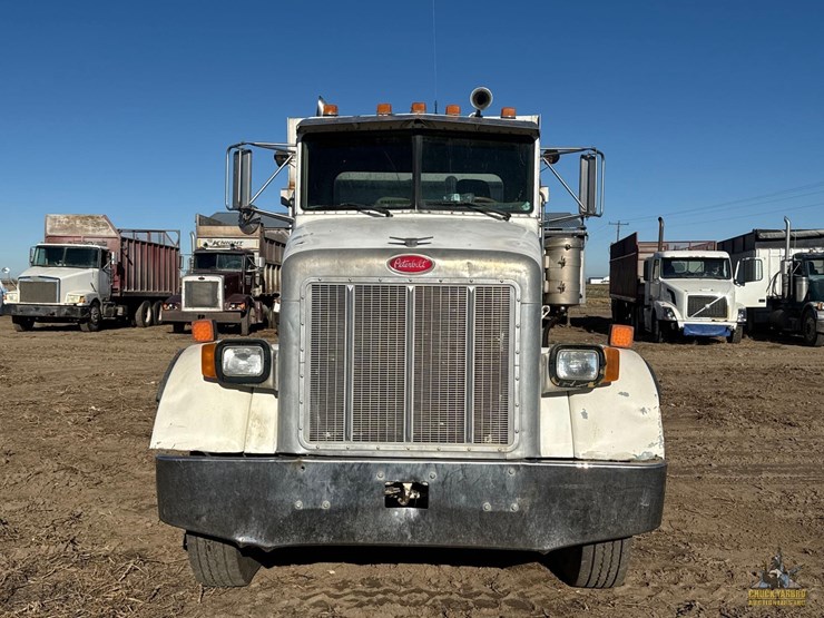 peterbilt-357-image-8
