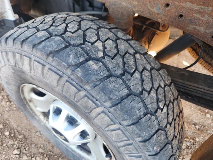 2017-chevrolet-2500-image-54