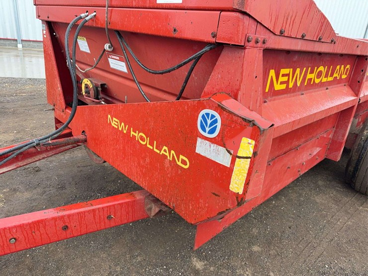 new-holland-195-image-18