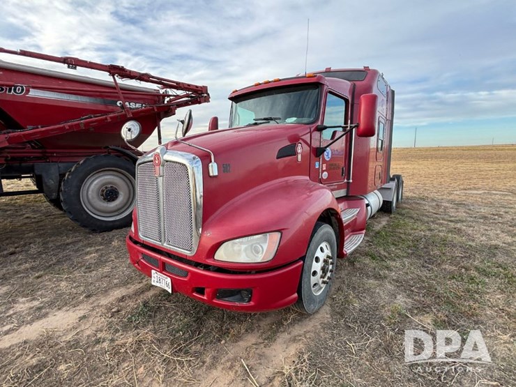 2014-kenworth-t660-image-2