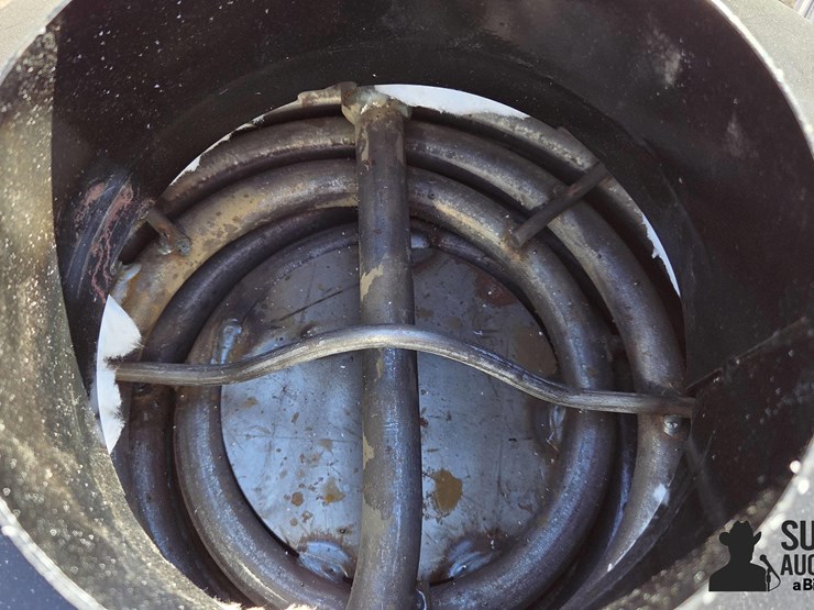 2025-magnum-4000-series-hot-water-pressure-washer-image-14