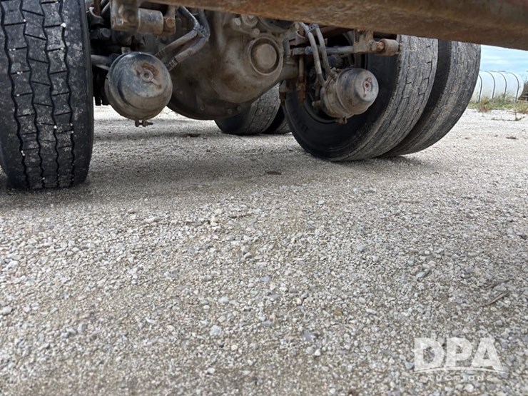 peterbilt-378-image-71