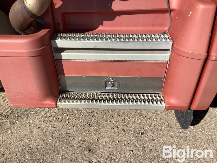 peterbilt-377-image-19