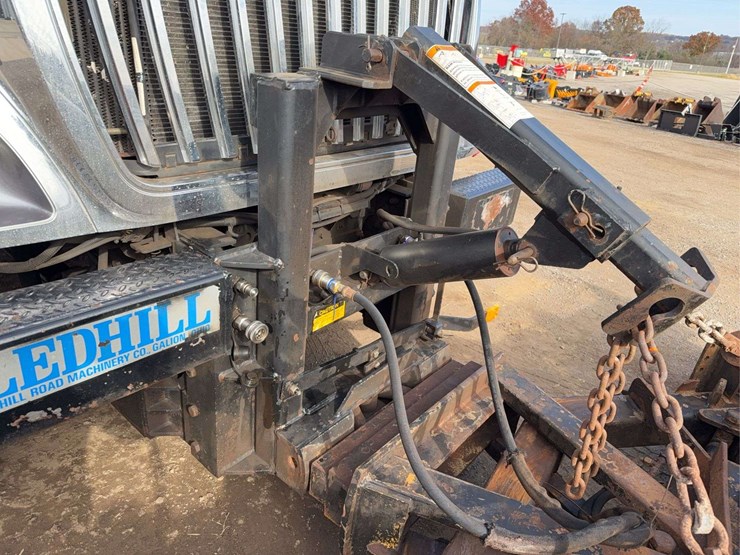 2013-international-workstar-7400-image-40