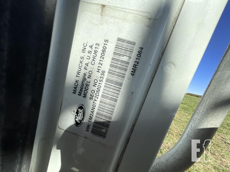 2013-mack-pinnacle-chu613-image-19