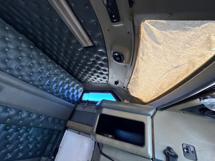 kenworth-w900-image-41