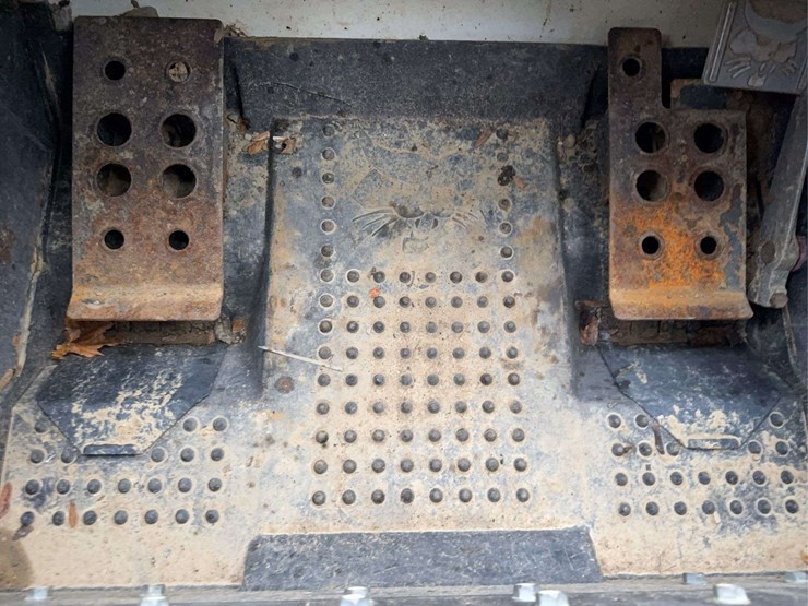 bobcat-t595-image-46