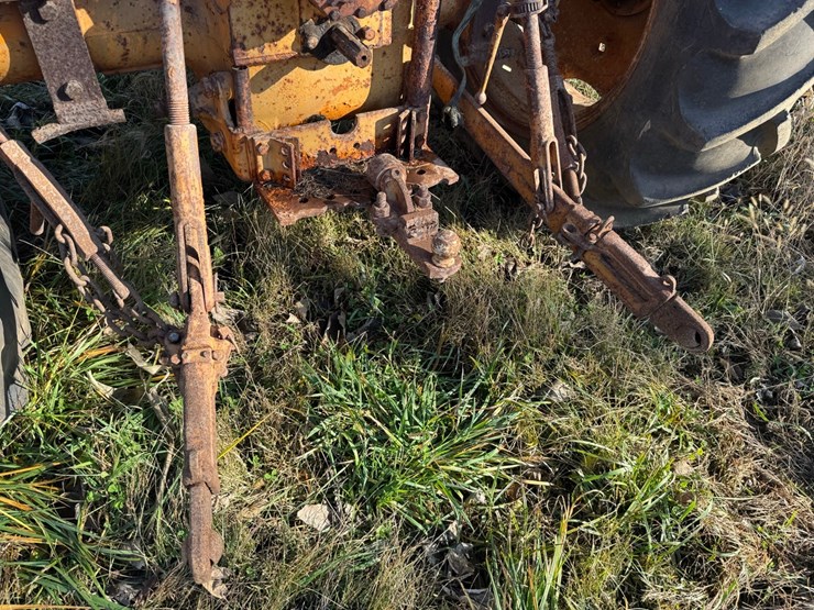 minneapolis-moline-445-image-11