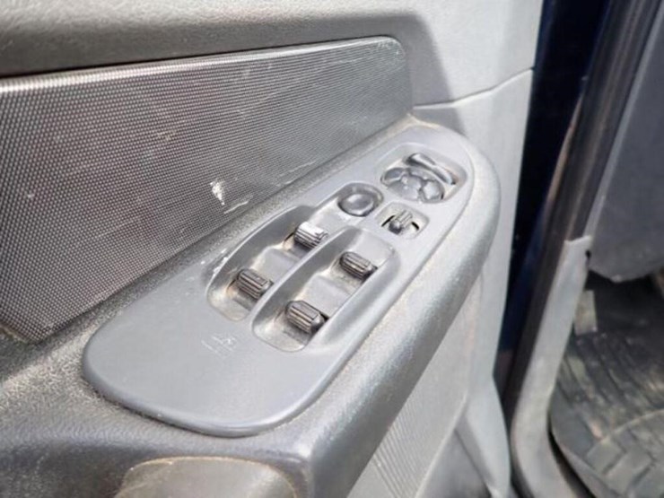 dodge-ram-3500-image-22