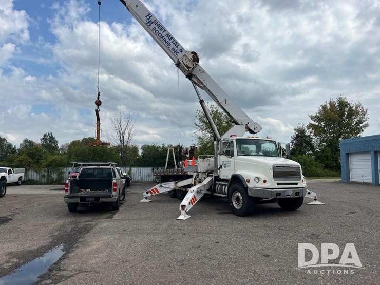 freightliner-fl112-image-1