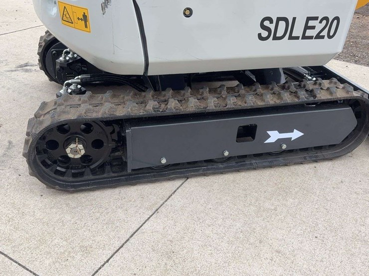 sdlanch-sdle20-mini-excavator-image-6