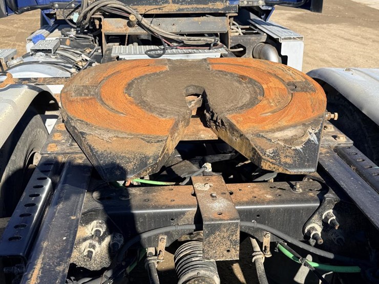 2017-international-prostar-image-26