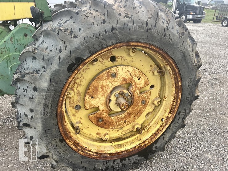 john-deere-730-image-24