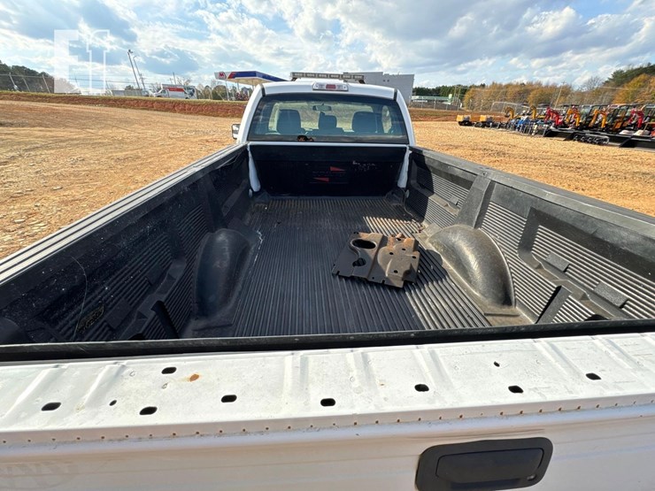 ford-f150-xl-image-24