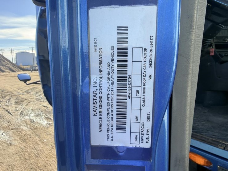 2017-international-prostar-image-58