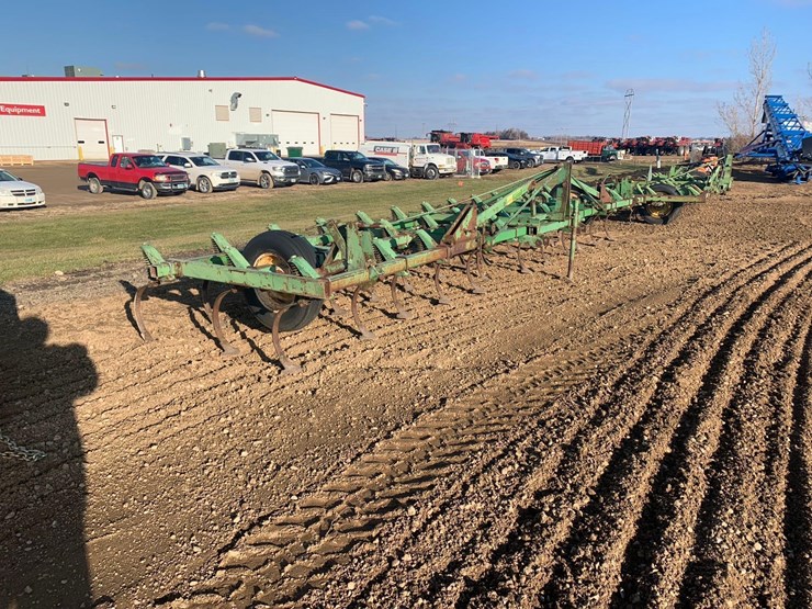 john-deere-1100-image-3