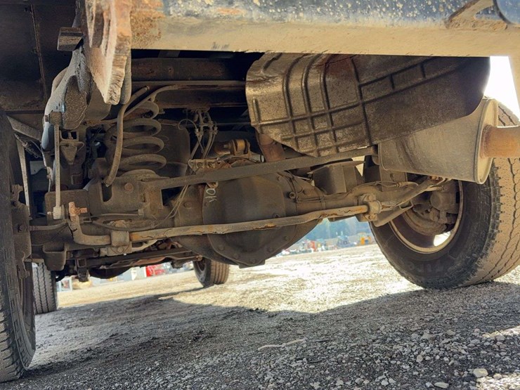 2016-dodge-2500-image-13